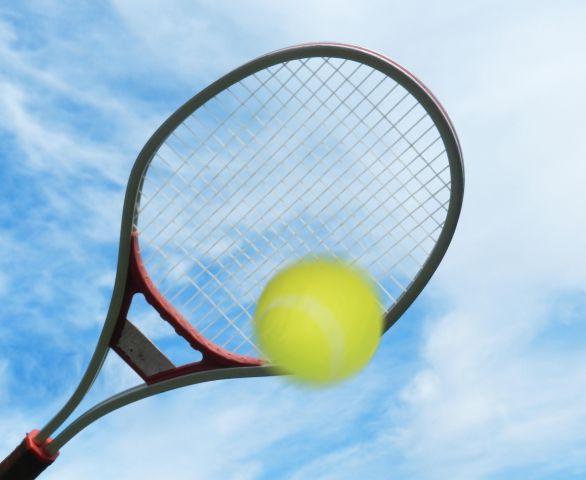 Tennis SchlaegerBall